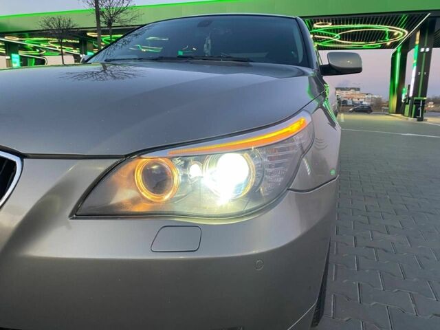 Серый БМВ 5 Серия, объемом двигателя 2 л и пробегом 367 тыс. км за 8750 $, фото 2 на Automoto.ua