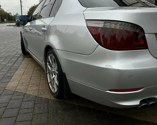 Серый БМВ 5 Серия, объемом двигателя 2.5 л и пробегом 262 тыс. км за 9000 $, фото 8 на Automoto.ua