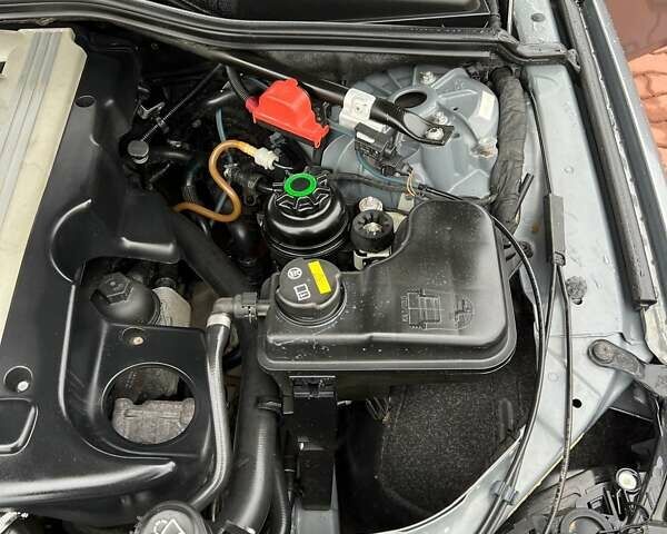 Серый БМВ 5 Серия, объемом двигателя 3 л и пробегом 300 тыс. км за 10500 $, фото 29 на Automoto.ua