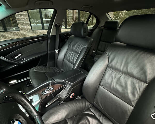 Серый БМВ 5 Серия, объемом двигателя 2.5 л и пробегом 262 тыс. км за 9000 $, фото 38 на Automoto.ua