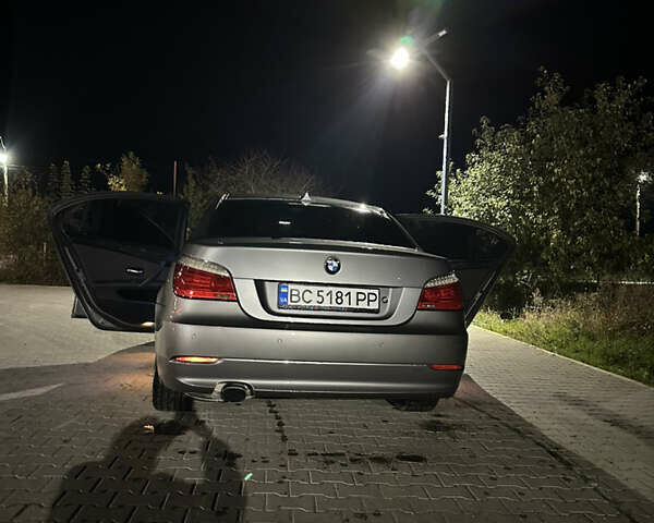 Серый БМВ 5 Серия, объемом двигателя 2 л и пробегом 307 тыс. км за 9000 $, фото 2 на Automoto.ua