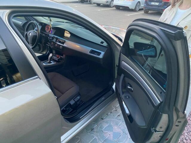 Серый БМВ 5 Серия, объемом двигателя 2 л и пробегом 367 тыс. км за 8750 $, фото 8 на Automoto.ua