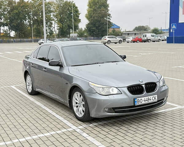 Серый БМВ 5 Серия, объемом двигателя 2 л и пробегом 297 тыс. км за 9200 $, фото 3 на Automoto.ua