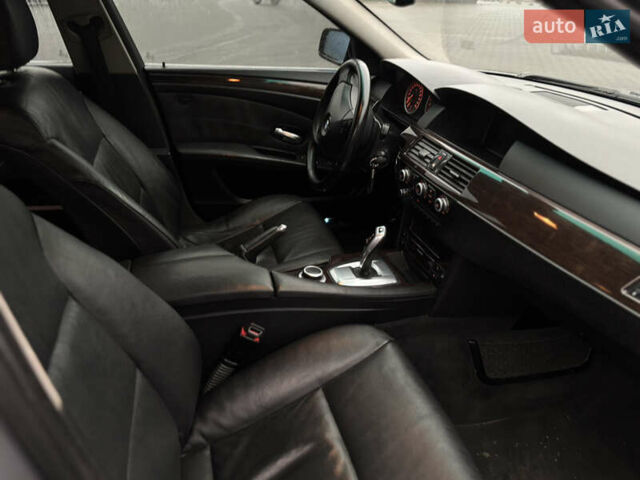 Серый БМВ 5 Серия, объемом двигателя 2.5 л и пробегом 250 тыс. км за 8250 $, фото 21 на Automoto.ua