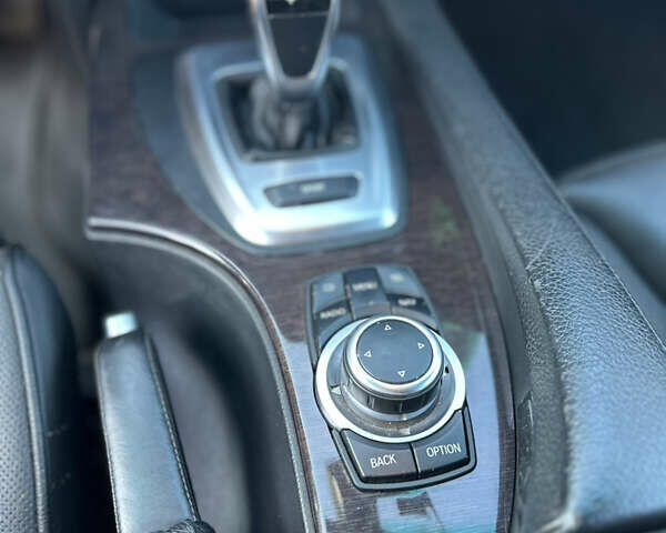 Серый БМВ 5 Серия, объемом двигателя 3 л и пробегом 486 тыс. км за 15000 $, фото 28 на Automoto.ua