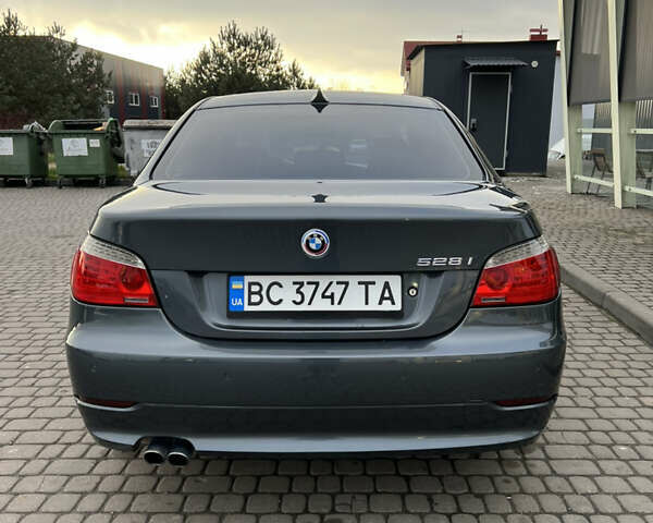 Сірий БМВ 5 Серія, об'ємом двигуна 3 л та пробігом 281 тис. км за 9999 $, фото 5 на Automoto.ua