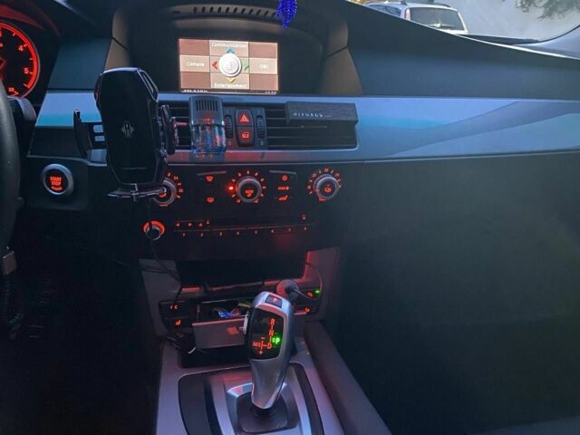 Серый БМВ 5 Серия, объемом двигателя 2 л и пробегом 367 тыс. км за 8750 $, фото 14 на Automoto.ua