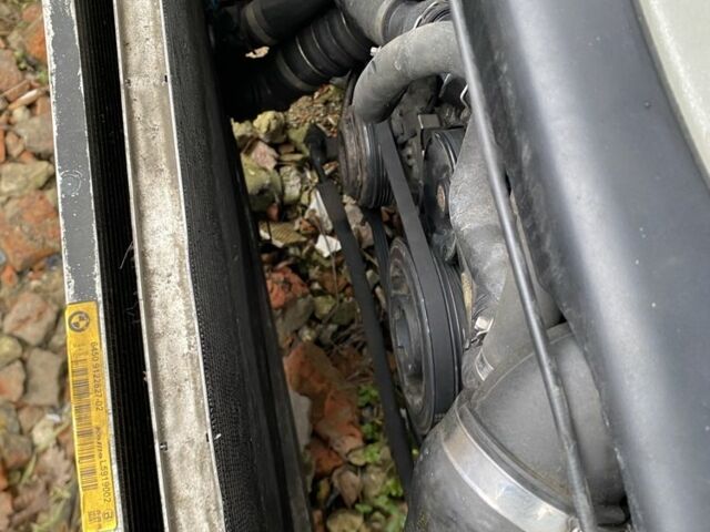 Сірий БМВ 5 Серія, об'ємом двигуна 3 л та пробігом 282 тис. км за 4200 $, фото 2 на Automoto.ua