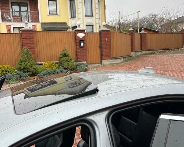 Серый БМВ 5 Серия, объемом двигателя 3 л и пробегом 300 тыс. км за 10500 $, фото 3 на Automoto.ua