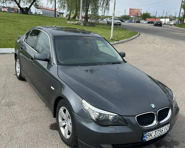 Серый БМВ 5 Серия, объемом двигателя 2 л и пробегом 399 тыс. км за 7250 $, фото 5 на Automoto.ua