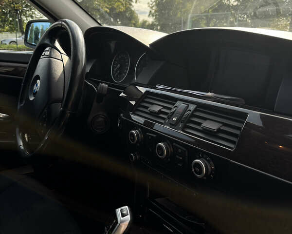 Серый БМВ 5 Серия, объемом двигателя 2 л и пробегом 270 тыс. км за 7500 $, фото 13 на Automoto.ua