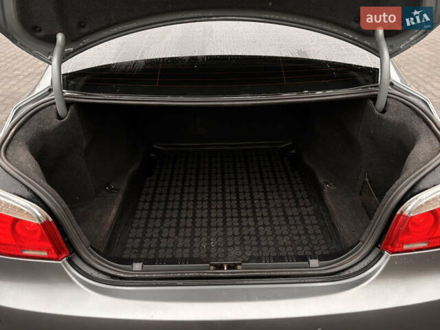 Серый БМВ 5 Серия, объемом двигателя 2.5 л и пробегом 250 тыс. км за 8250 $, фото 23 на Automoto.ua