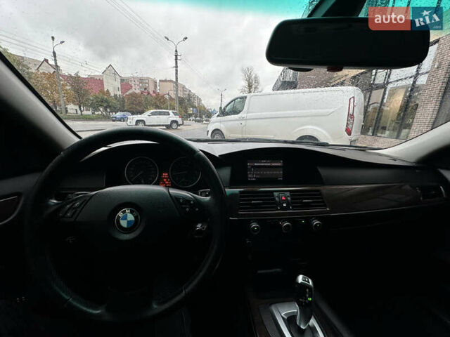 Серый БМВ 5 Серия, объемом двигателя 2.5 л и пробегом 262 тыс. км за 9000 $, фото 23 на Automoto.ua