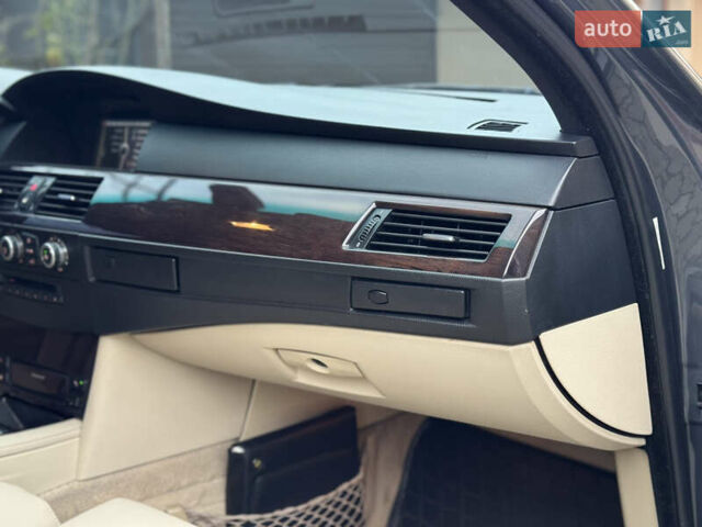 Серый БМВ 5 Серия, объемом двигателя 2 л и пробегом 360 тыс. км за 9850 $, фото 68 на Automoto.ua