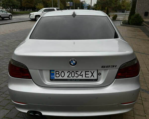 Серый БМВ 5 Серия, объемом двигателя 2.5 л и пробегом 262 тыс. км за 9000 $, фото 4 на Automoto.ua