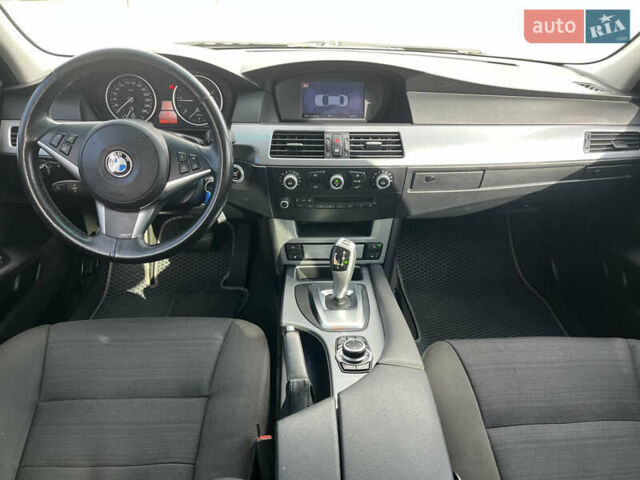 БМВ 5 Серия 2009 в Виннице на Automoto.ua Серый БМВ 5 Серия, объемом двигателя 2 л и пробегом 205 тыс. км за 11700 $, фото 19 на Automoto.ua