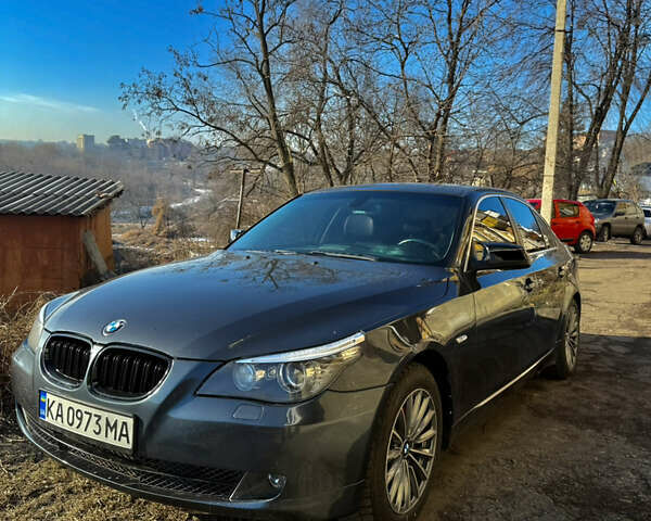 Серый БМВ 5 Серия, объемом двигателя 3 л и пробегом 288 тыс. км за 9500 $, фото 8 на Automoto.ua