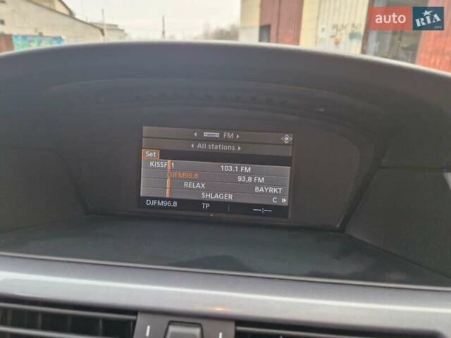 Серый БМВ 5 Серия, объемом двигателя 2 л и пробегом 171 тыс. км за 9500 $, фото 19 на Automoto.ua