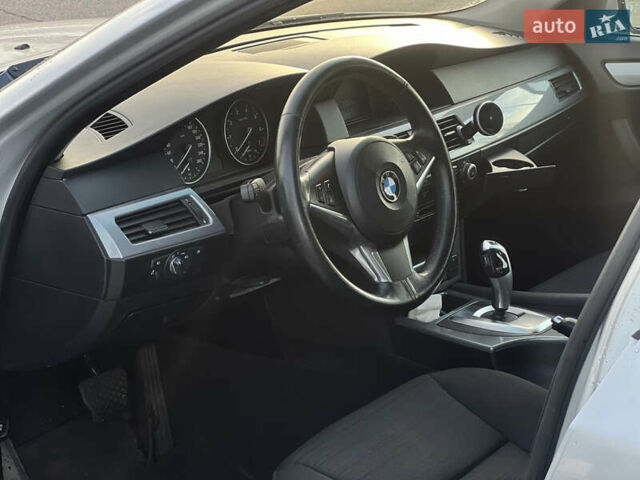 Сірий БМВ 5 Серія, об'ємом двигуна 2 л та пробігом 153 тис. км за 8000 $, фото 18 на Automoto.ua