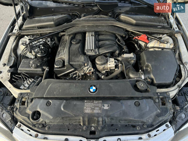 Сірий БМВ 5 Серія, об'ємом двигуна 2 л та пробігом 153 тис. км за 8000 $, фото 24 на Automoto.ua