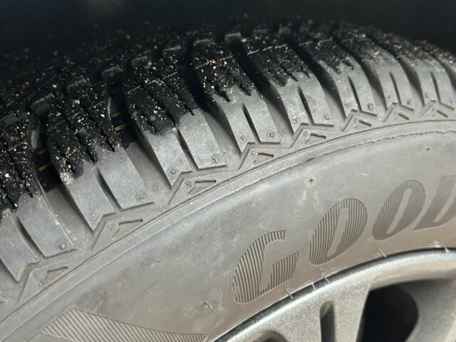 Сірий БМВ 5 Серія, об'ємом двигуна 2 л та пробігом 400 тис. км за 8850 $, фото 7 на Automoto.ua