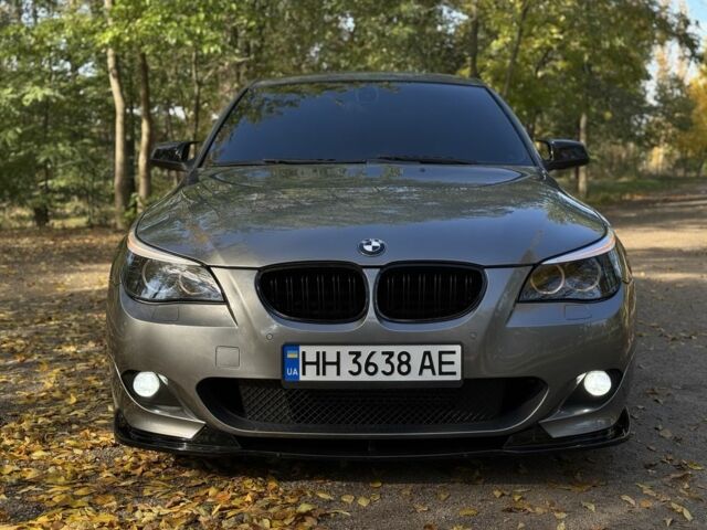 БМВ 5 Серия 2009 в Одессе на Automoto.ua Серый БМВ 5 Серия, объемом двигателя 3 л и пробегом 345 тыс. км за 14500 $, фото 17 на Automoto.ua