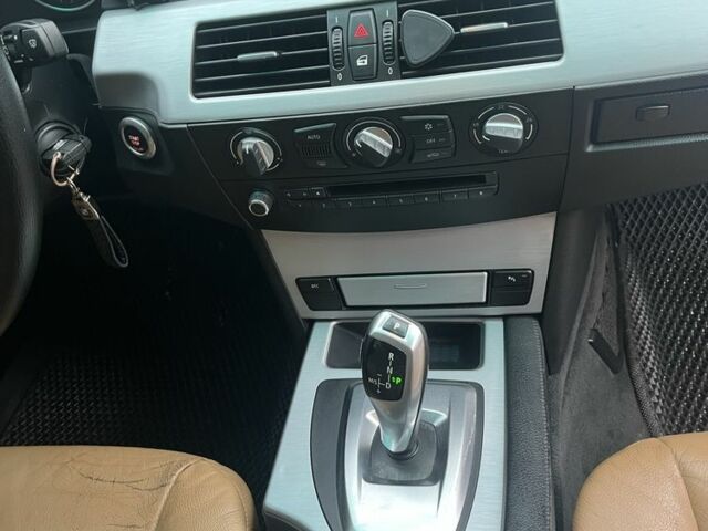 Сірий БМВ 5 Серія, об'ємом двигуна 2 л та пробігом 400 тис. км за 8850 $, фото 6 на Automoto.ua