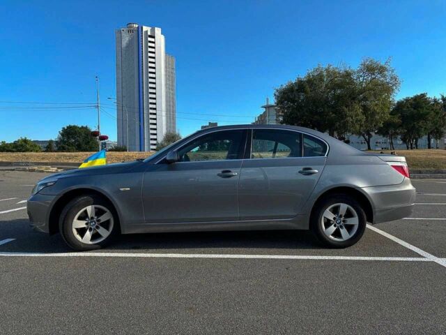 Серый БМВ 5 Серия, объемом двигателя 2 л и пробегом 157 тыс. км за 7500 $, фото 3 на Automoto.ua