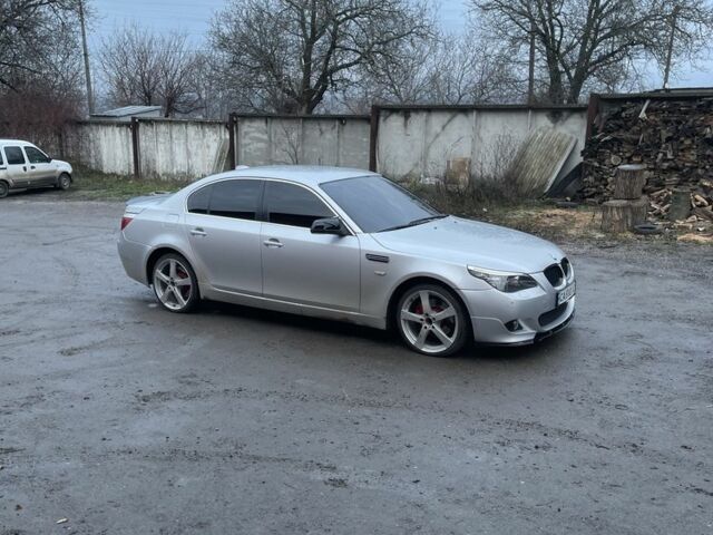 Серый БМВ 5 Серия, объемом двигателя 2 л и пробегом 300 тыс. км за 10500 $, фото 1 на Automoto.ua