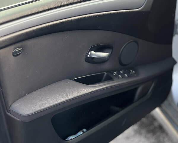 Сірий БМВ 5 Серія, об'ємом двигуна 2 л та пробігом 153 тис. км за 8000 $, фото 21 на Automoto.ua