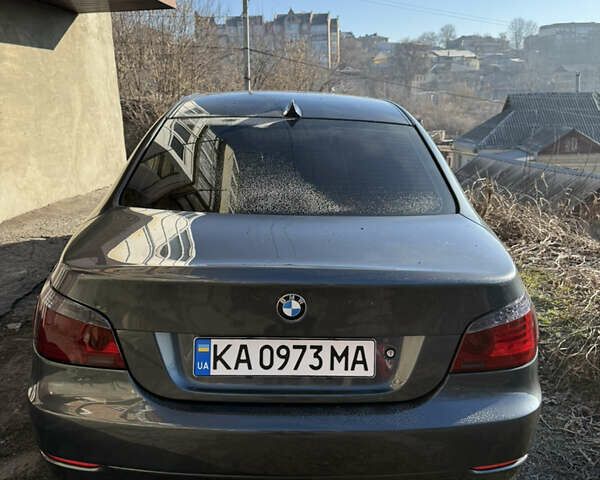 Серый БМВ 5 Серия, объемом двигателя 3 л и пробегом 288 тыс. км за 9500 $, фото 13 на Automoto.ua
