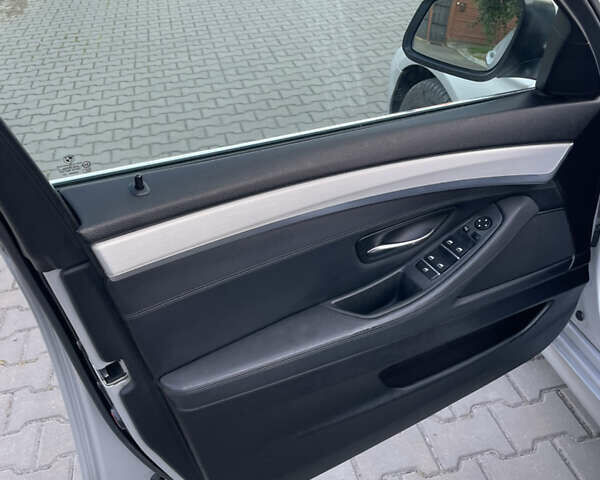 Серый БМВ 5 Серия, объемом двигателя 2.99 л и пробегом 213 тыс. км за 17800 $, фото 43 на Automoto.ua