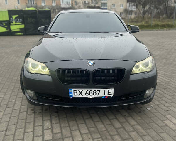 Серый БМВ 5 Серия, объемом двигателя 2 л и пробегом 299 тыс. км за 12500 $, фото 1 на Automoto.ua