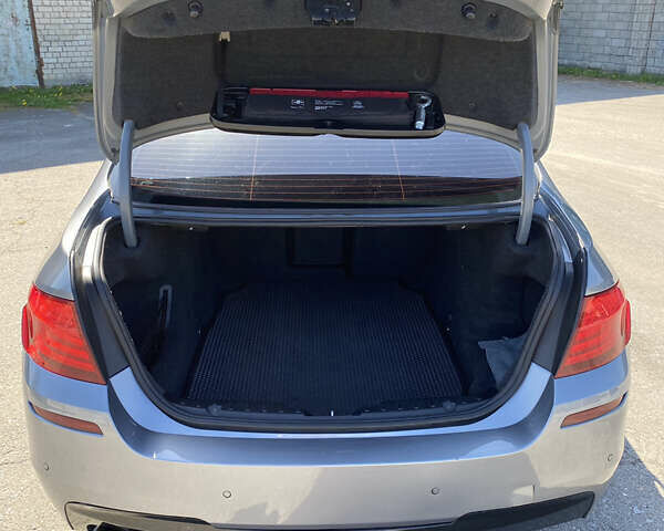 Серый БМВ 5 Серия, объемом двигателя 2.99 л и пробегом 363 тыс. км за 15500 $, фото 24 на Automoto.ua