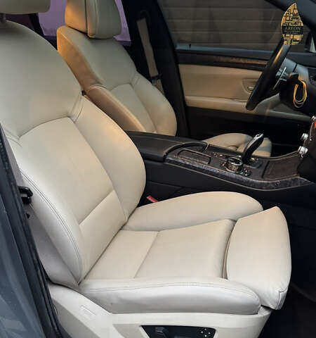 Сірий БМВ 5 Серія, об'ємом двигуна 3 л та пробігом 215 тис. км за 12500 $, фото 15 на Automoto.ua