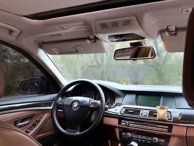 Серый БМВ 5 Серия, объемом двигателя 3 л и пробегом 320 тыс. км за 12500 $, фото 14 на Automoto.ua