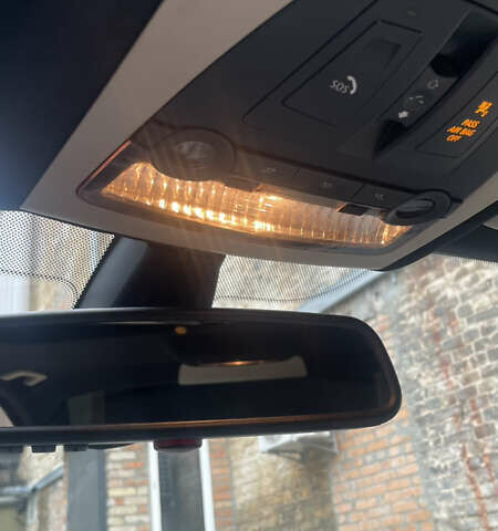 Серый БМВ 5 Серия, объемом двигателя 3 л и пробегом 315 тыс. км за 10000 $, фото 19 на Automoto.ua