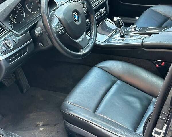Серый БМВ 5 Серия, объемом двигателя 3 л и пробегом 275 тыс. км за 15500 $, фото 9 на Automoto.ua