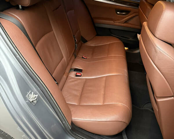 Серый БМВ 5 Серия, объемом двигателя 2.99 л и пробегом 371 тыс. км за 16400 $, фото 11 на Automoto.ua