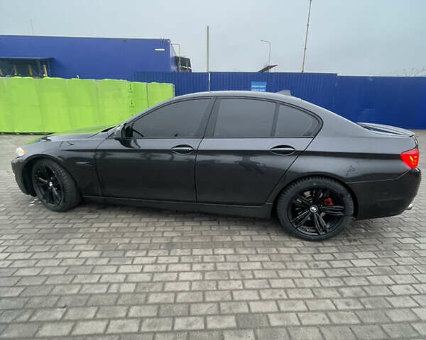 Серый БМВ 5 Серия, объемом двигателя 2 л и пробегом 299 тыс. км за 12500 $, фото 7 на Automoto.ua