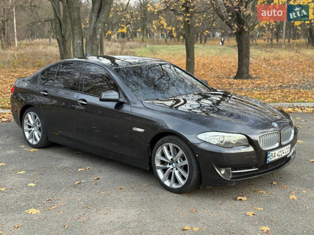Серый БМВ 5 Серия, объемом двигателя 2.99 л и пробегом 207 тыс. км за 18000 $, фото 3 на Automoto.ua