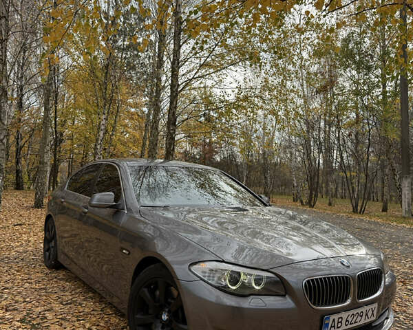 Серый БМВ 5 Серия, объемом двигателя 2.99 л и пробегом 371 тыс. км за 15800 $, фото 3 на Automoto.ua
