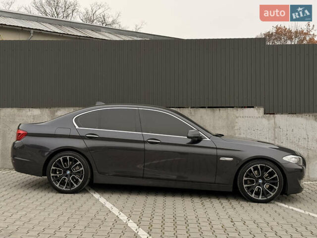 Серый БМВ 5 Серия, объемом двигателя 2.5 л и пробегом 270 тыс. км за 11800 $, фото 26 на Automoto.ua
