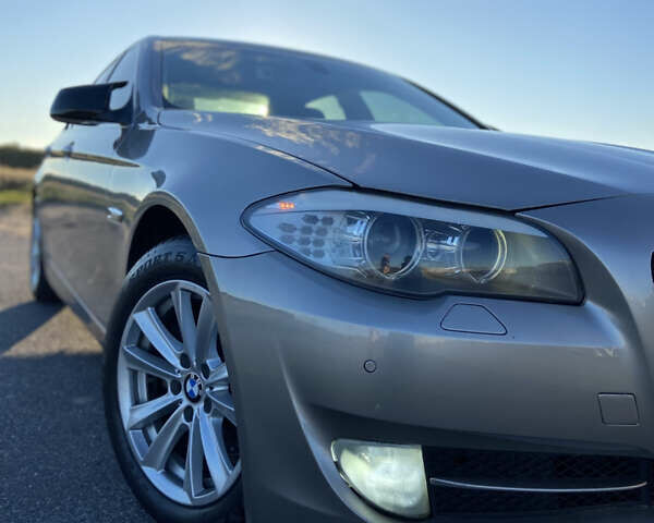 Сірий БМВ 5 Серія, об'ємом двигуна 2.99 л та пробігом 281 тис. км за 11800 $, фото 4 на Automoto.ua