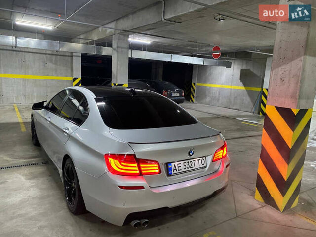 Серый БМВ 5 Серия, объемом двигателя 3 л и пробегом 165 тыс. км за 15500 $, фото 6 на Automoto.ua