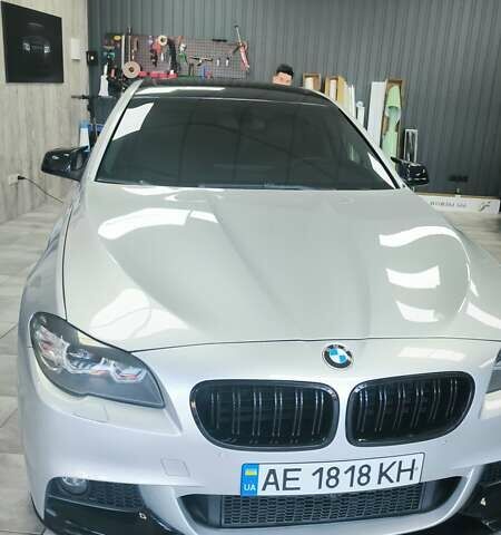 Серый БМВ 5 Серия, объемом двигателя 3 л и пробегом 240 тыс. км за 16500 $, фото 18 на Automoto.ua