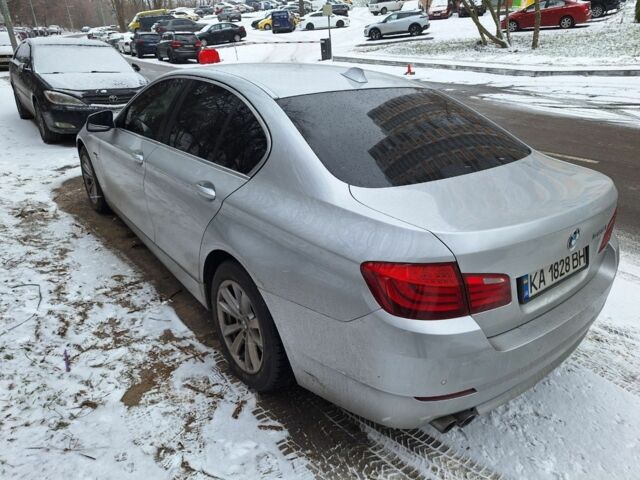 Серый БМВ 5 Серия, объемом двигателя 3 л и пробегом 118 тыс. км за 12800 $, фото 1 на Automoto.ua