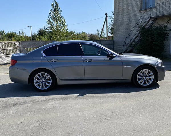 Серый БМВ 5 Серия, объемом двигателя 2.99 л и пробегом 363 тыс. км за 15500 $, фото 6 на Automoto.ua