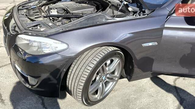 БМВ 5 Серия 2010 в Киеве на Automoto.ua Серый БМВ 5 Серия, объемом двигателя 3.5 л и пробегом 138 тыс. км за 25500 $, фото 14 на Automoto.ua