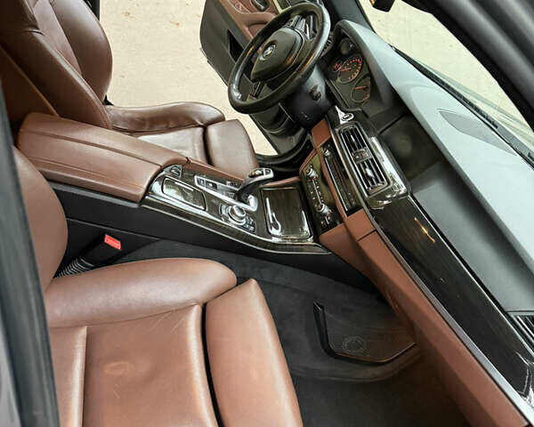 Серый БМВ 5 Серия, объемом двигателя 2.99 л и пробегом 371 тыс. км за 16400 $, фото 9 на Automoto.ua